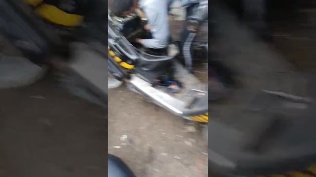 Купи скутер, жизнь станет чуточку веселее смотреть онлайн