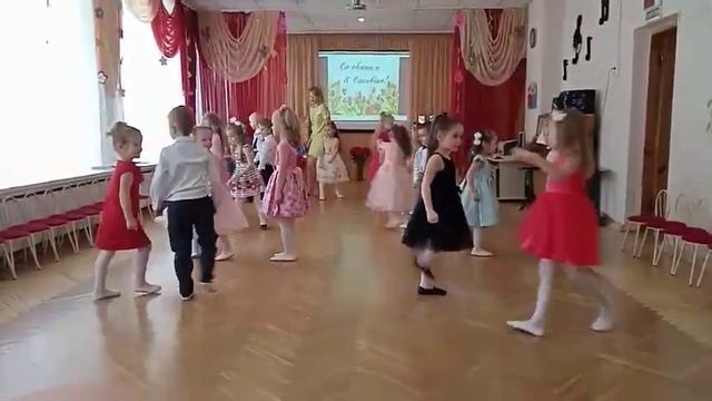 зажигательный танец "Бимбирли" смотреть онлайн