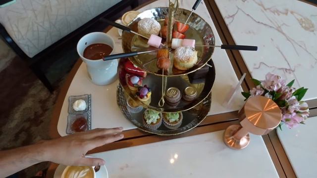 يوم من ايام فاشنيستا | jumeirah muscat bay смотреть онлайн