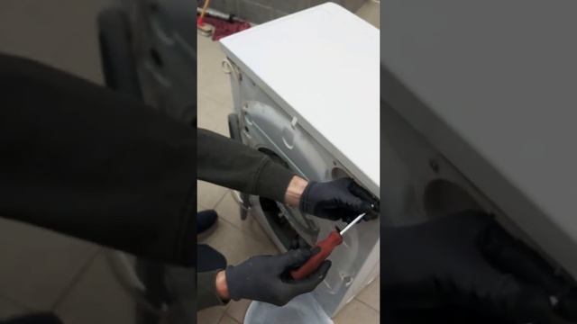 Разборка стиральной машины Whirlpool для замены подшипников в неразборном пластиковом баке вирпул?? смотреть онлайн