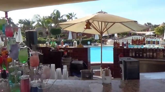 Отдых в Египте. Бар в отеле Шарм Эль Шейха смотреть онлайн