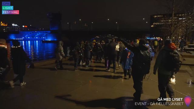 Atmosphere halfway into Copenhagen Light Festival смотреть онлайн
