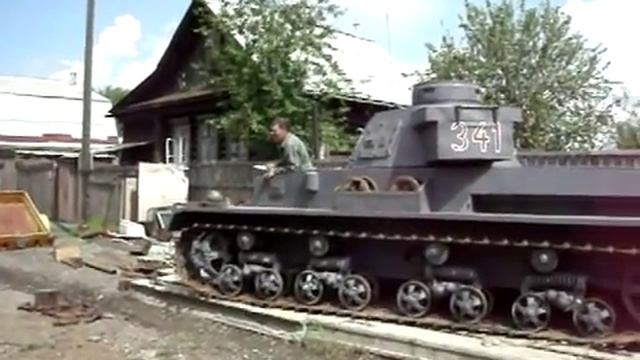 Немецкий танк во дворе смотреть онлайн