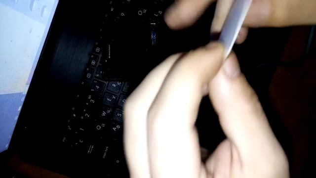 Как правильно наклеить плёнку на телефон смотреть онлайн