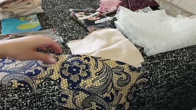 Не выбросила ни один лоскуток/Что сшила из прошлых лоскутов. смотреть онлайн
