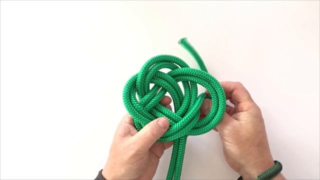 DIY Dog Toy out of Rope - 2 Strand Celtic Button Knot with Handle - Bonus: 3 Strand (2 color) Knot смотреть онлайн