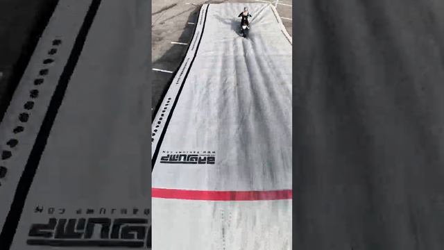 Мотобайкер от первого лица смотреть онлайн