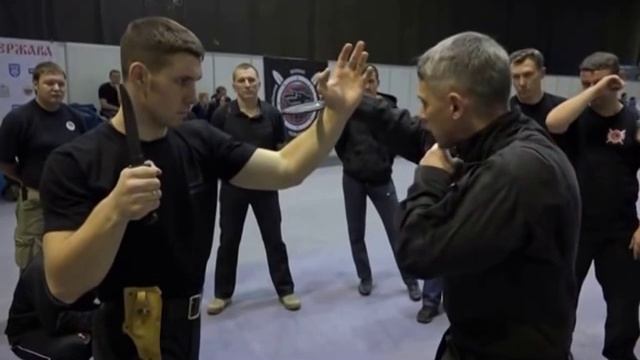 основы ножевого боя . Тольятти 2014 /Боевые искусства. Спецподготовка. Денис Ряузов. смотреть онлайн