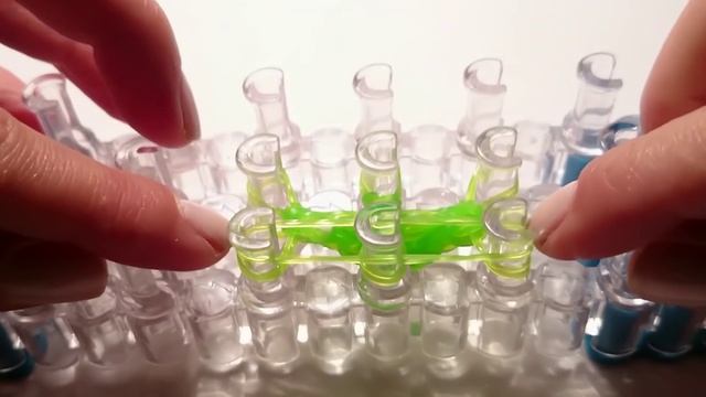 Брелок ШЛЕПАНЦЫ из резинок Rainbow Loom Bands, Радужки Rainbow Loom смотреть онлайн