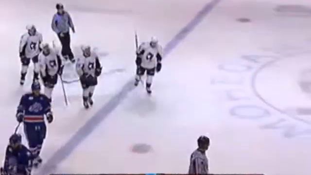 Eric Tangradi Highlight-Reel Deflection Goal 11/27/2010 смотреть онлайн