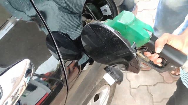 EMPTY TO FULL TANK कितना का KIA SONET 2021 में होता है 🤔 смотреть онлайн