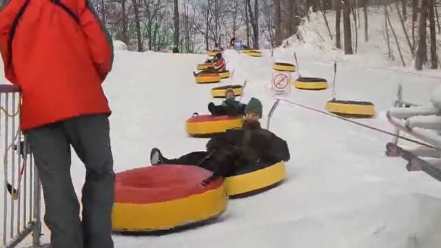 Подъемник для тюбинга своими руками смотреть онлайн