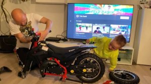 ДЕТСКИЙ МОТОЦИКЛ / МИНИКРОСС / ДАНИК УЧИТСЯ КАТАТЬСЯ И ОБЗОР