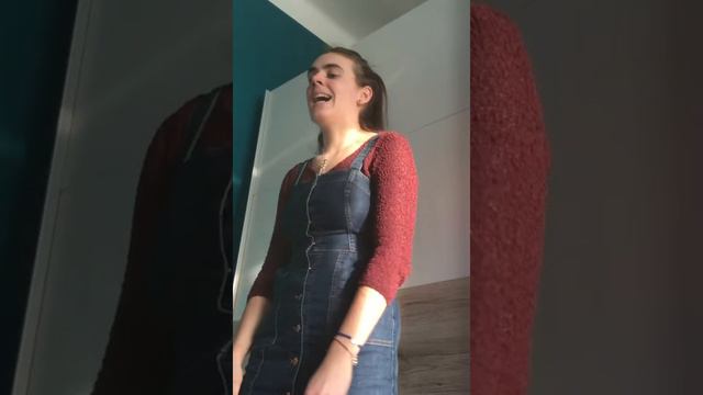 Karel Gott's Je Jaká Je cover by Niki Taika смотреть онлайн