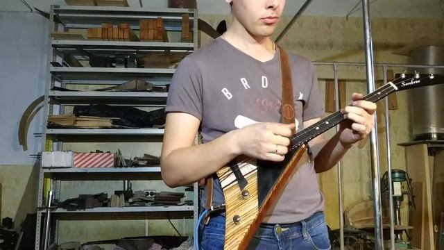 Электробалалайка, мастер Алексей Серебров. смотреть онлайн