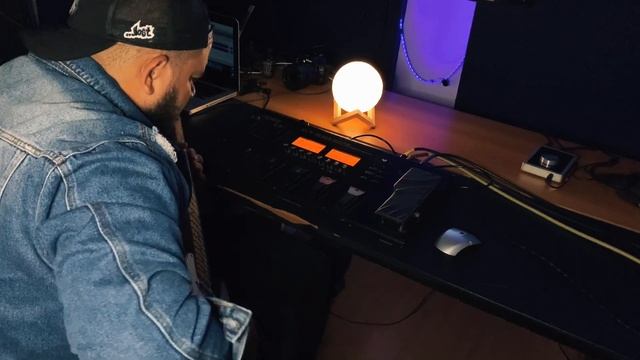 Presets BOSS GT100 Clean // Drive // Crunch // Distorção // Worship // Fx смотреть онлайн