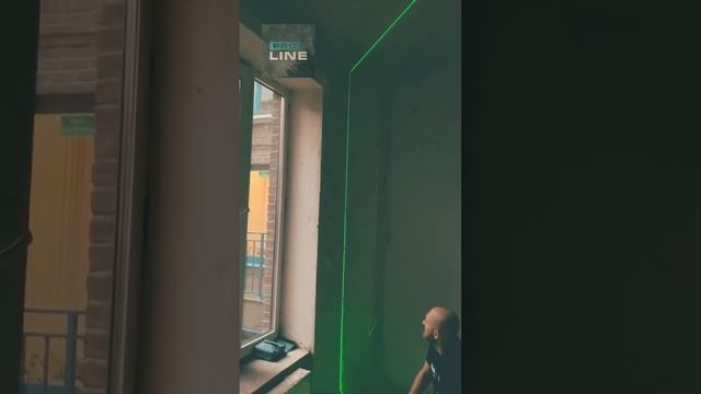 Правая рука нашей компании - Никита. Полусухая стяжка пола, механизированная штукатурка стен ✊? смотреть онлайн