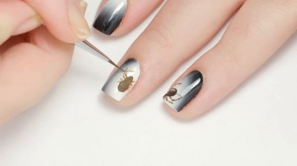 FEAR of SPIDERS NAIL ART ｜ FINGER FEAR FRIDAY