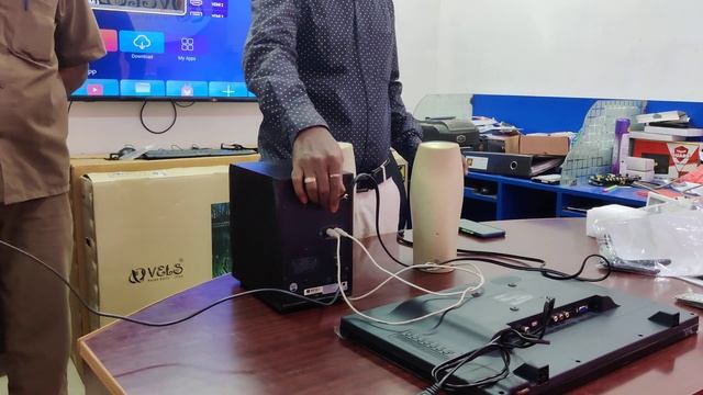 iBALL 2.1 SPEAKER CUSTOMER VIEW DEMO in VELS TV OFFICE смотреть онлайн
