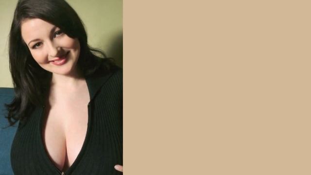 Lorna Morgan - Cleavage