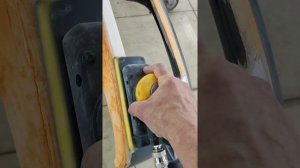 Готовим бампер.Шлифуем шпатлëвку.Пневматическая Шлифовальная машинка 70-198мм.