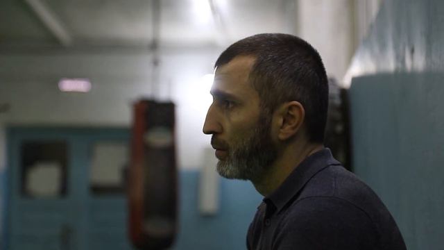 БОКСЁРЫ СПАСЛИ ЛЮДЕЙ смотреть онлайн