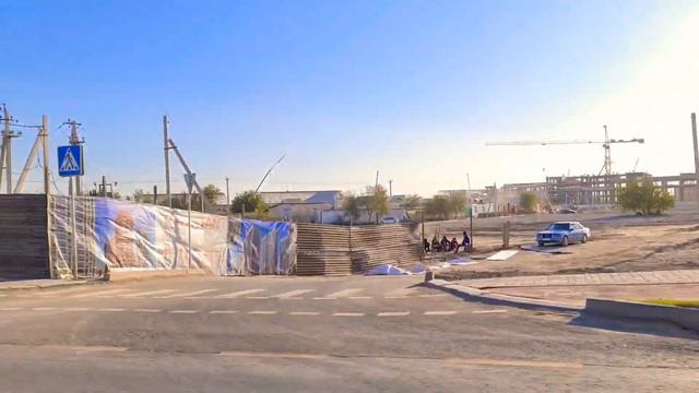 Строительство перед Мавзолеем Х.А.Яссави. Туркестан - 1 Minute Story NS смотреть онлайн