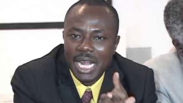 Moïse Jean Charles lagé toutouni nan lari a , tout patnè ki tap mennen kanpay ak misé sové смотреть онлайн