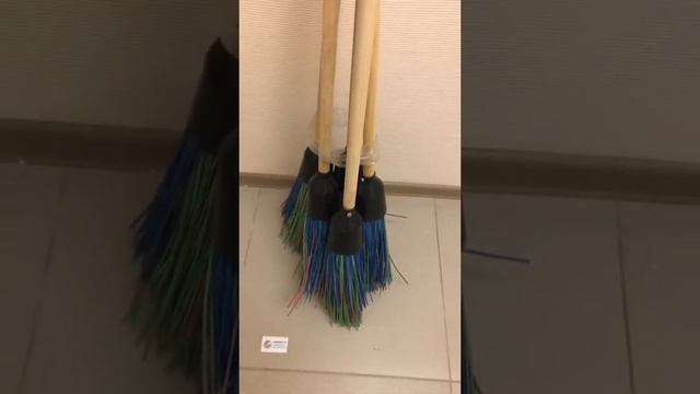 Метла полипропиленовая круглая пятикольцевая с черенком в СНАБМИНСК смотреть онлайн