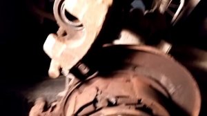 Mitsubishi Lancer 9 задние суппорта подклинивание ремонт