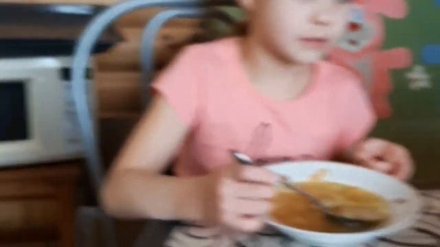 С чем компот?!! Мама в недоумении... смотреть онлайн