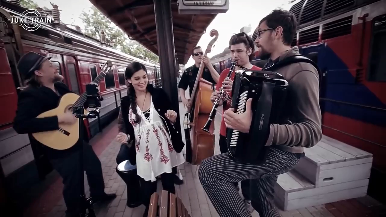 Od Ebra do Dunava Live in Vilnius - Barcelona Gipsy balKan Orchestra_x264 смотреть онлайн