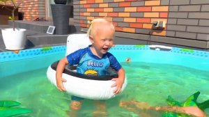 СОФИЯ И НИКА И ИХ ЛЮБИМЫЕ БАССЕНЫ. СОФУНЬЯ ШАЛУНЬЯ(Перезалив)