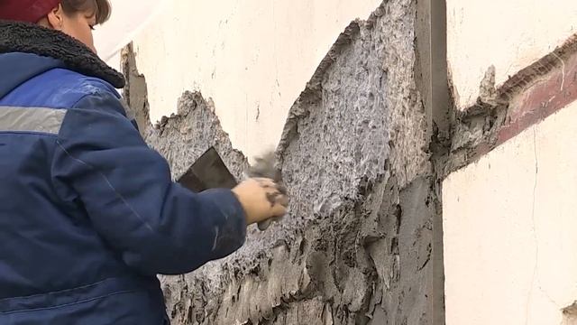 ГЖКУ восстанавливает стеновые панели на домах смотреть онлайн