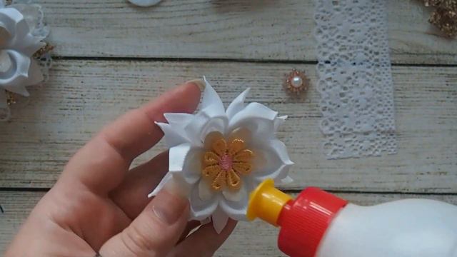 Камелии из кожзама и репсовых лент DIY | Цветы из лент МК смотреть онлайн