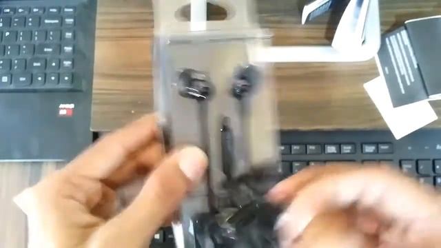 JBL C100SI In-Ear Headphones Unboxing (Hindi Audio) смотреть онлайн
