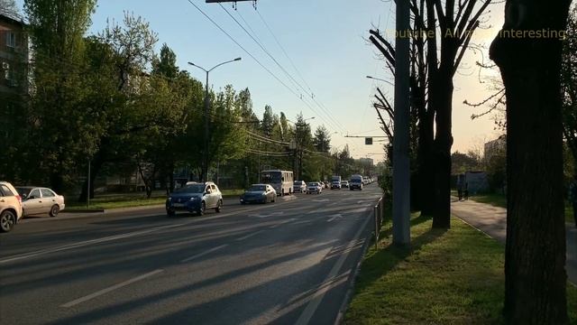 скорая помощь спешит на вызов