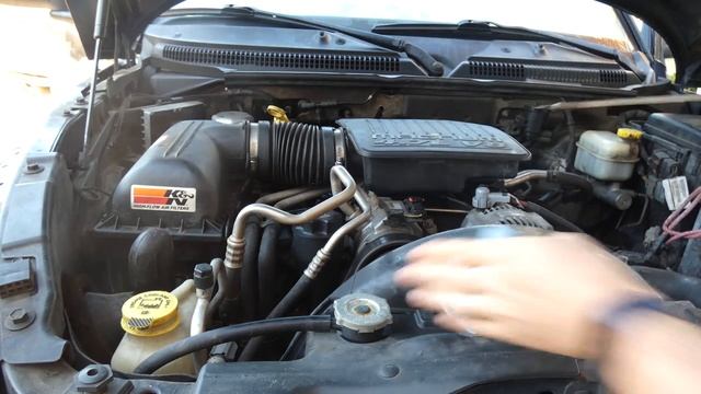 How to Check Your Engine Oil Level & Read an Oil Dipstick смотреть онлайн