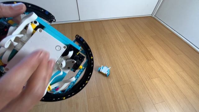 Python brick to brick Remote Control with SPIKE Prime and Robot Inventor смотреть онлайн