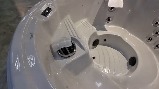 Гидромассажный спа-бассейн Allseas Spas Rock смотреть онлайн