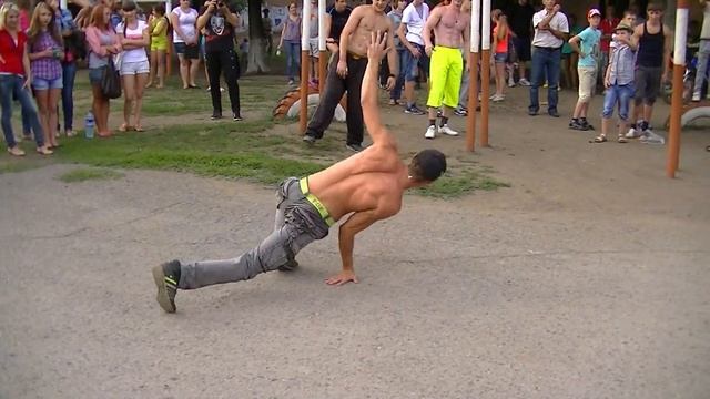 Street Workout г.Гуково школа №23 (& Лихая) смотреть онлайн