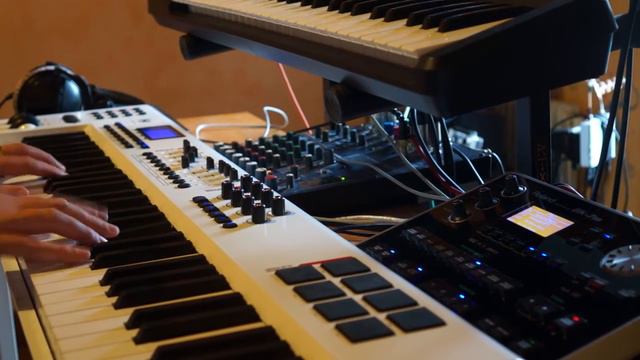 Short demo - Roland BK-7m and Integra-7 combi смотреть онлайн
