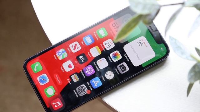 iPhone 12 Mini In Mid 2023! (Review) смотреть онлайн