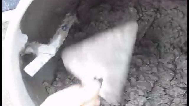 Как замешать правильный бетон. Нужен ли пластификатор. смотреть онлайн