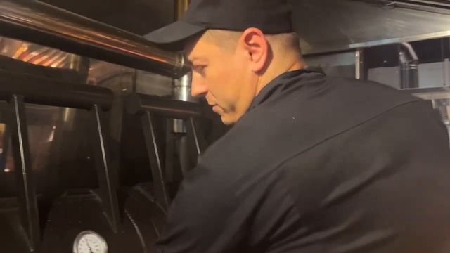 Как готовить стейк брискет в техасском смокере смотреть онлайн