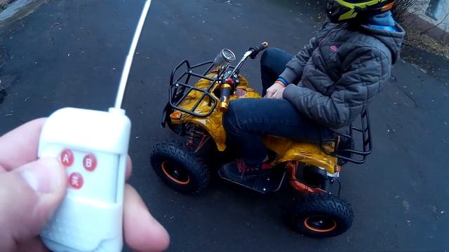 Тестируем детский квадроцикл на аккумуляторе Mytoy 500D смотреть онлайн