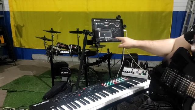 Behringer Flow 8. M-audio midi keyboard. Ipad 8. Guitar. Alesis drum. Ukraine. смотреть онлайн