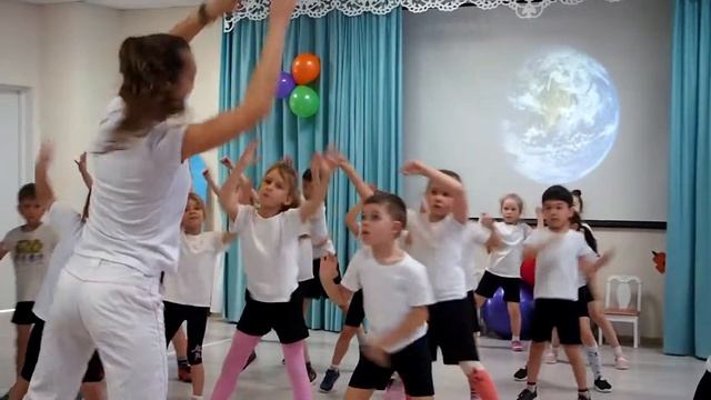 День космонавтики 2021:КОСМИЧЕСКИЙ ДЕСАНТ для детей 6-7 лет смотреть онлайн