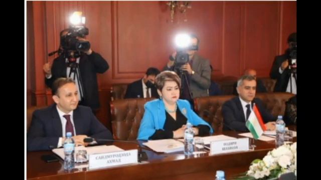 Таджикским мигрантам дали срок: когда в РФ заканчиваются льготы по регистрации смотреть онлайн