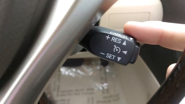Lexus RX350 cruise control tutorial and demonstration смотреть онлайн